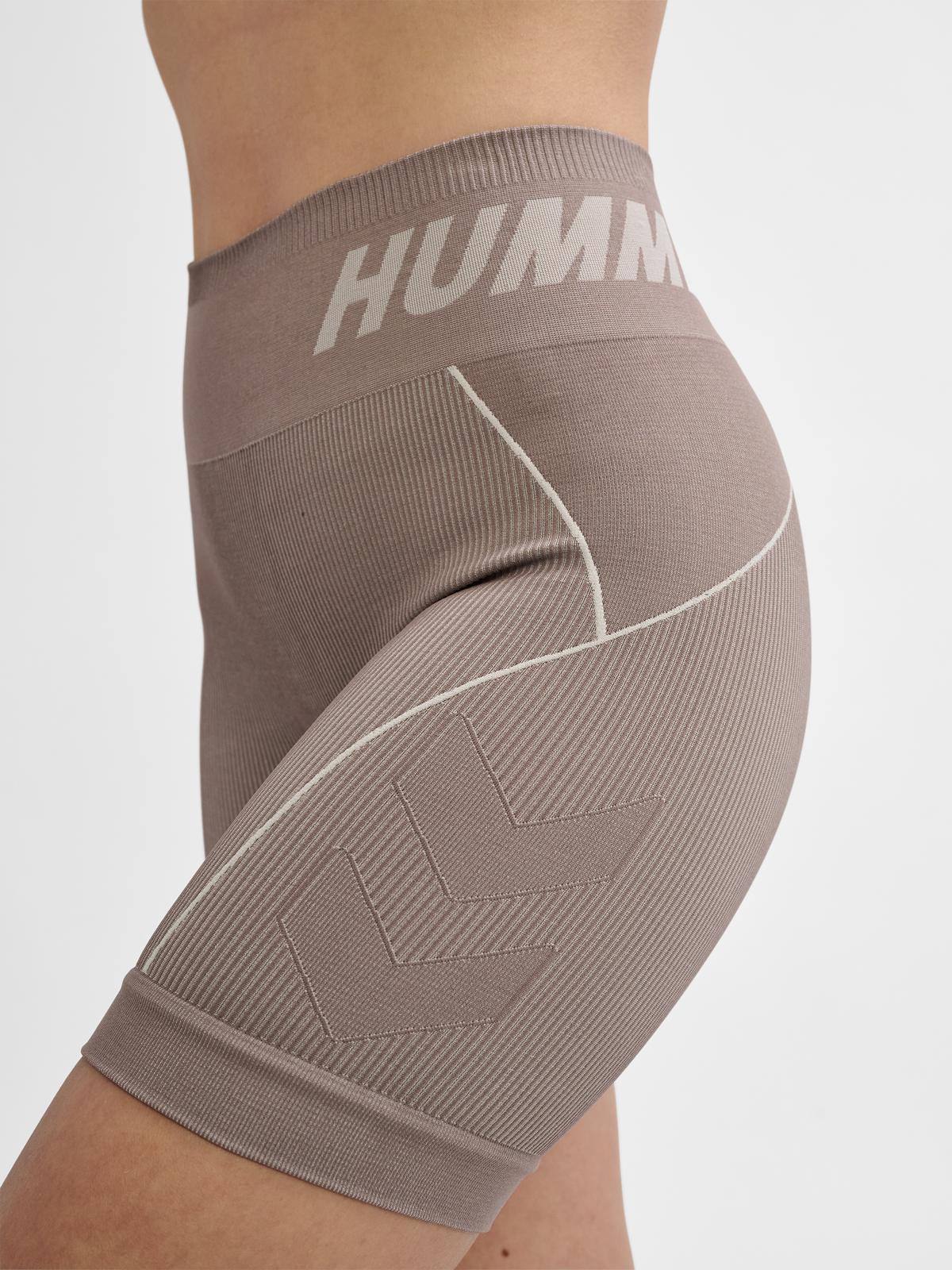 hmlTE CHRISTEL SEAMLESS SHORTS