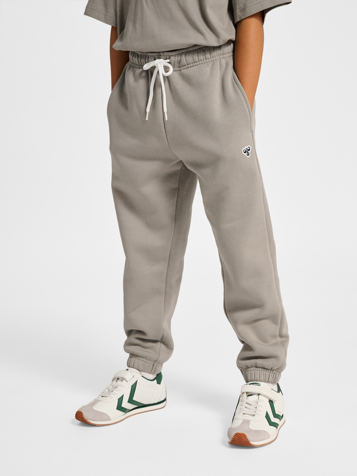 hmlJR LOOSE SWEATPANTS BEE