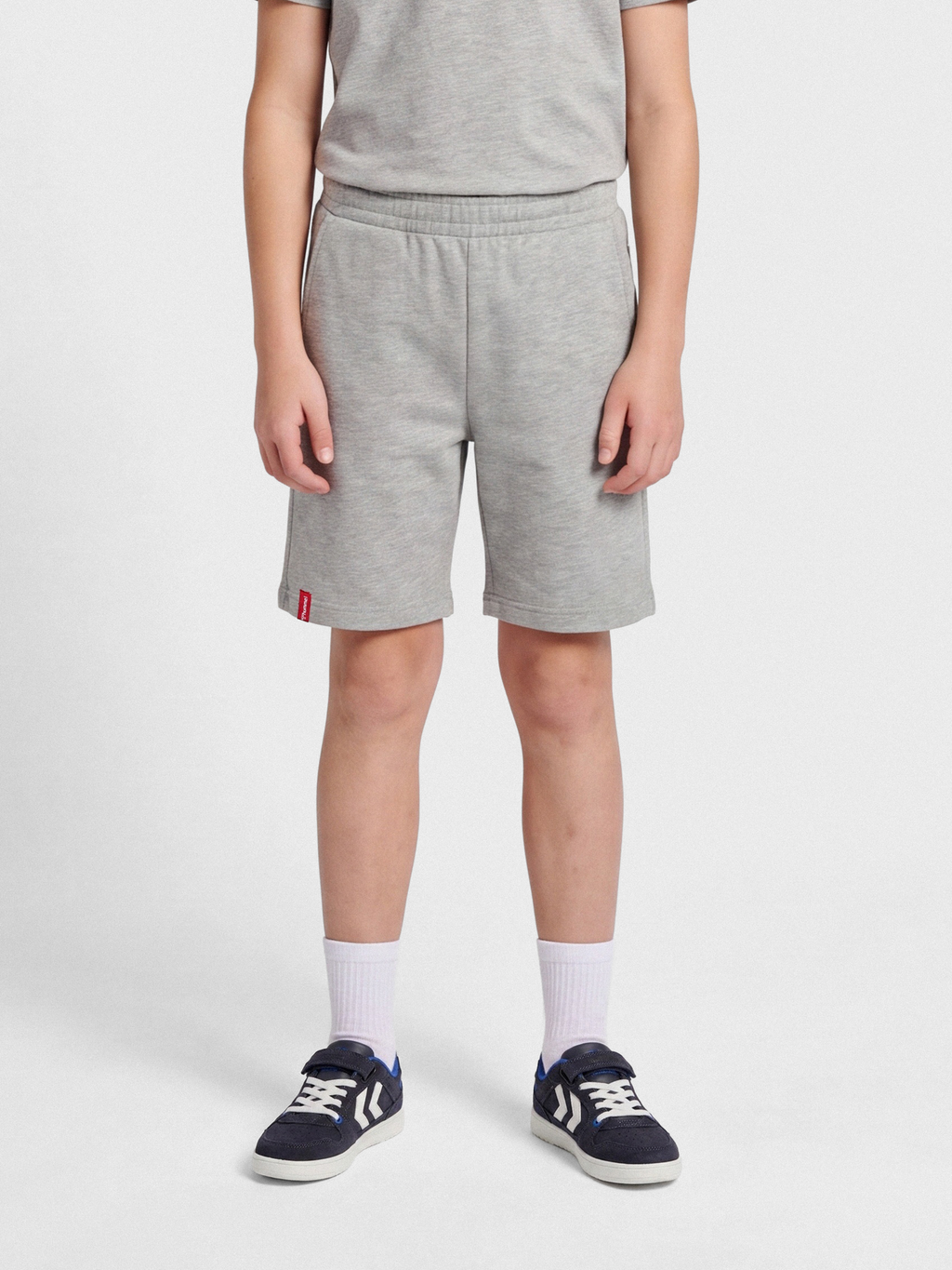 hmlRED BASIC SWEAT SHORTS KIDS