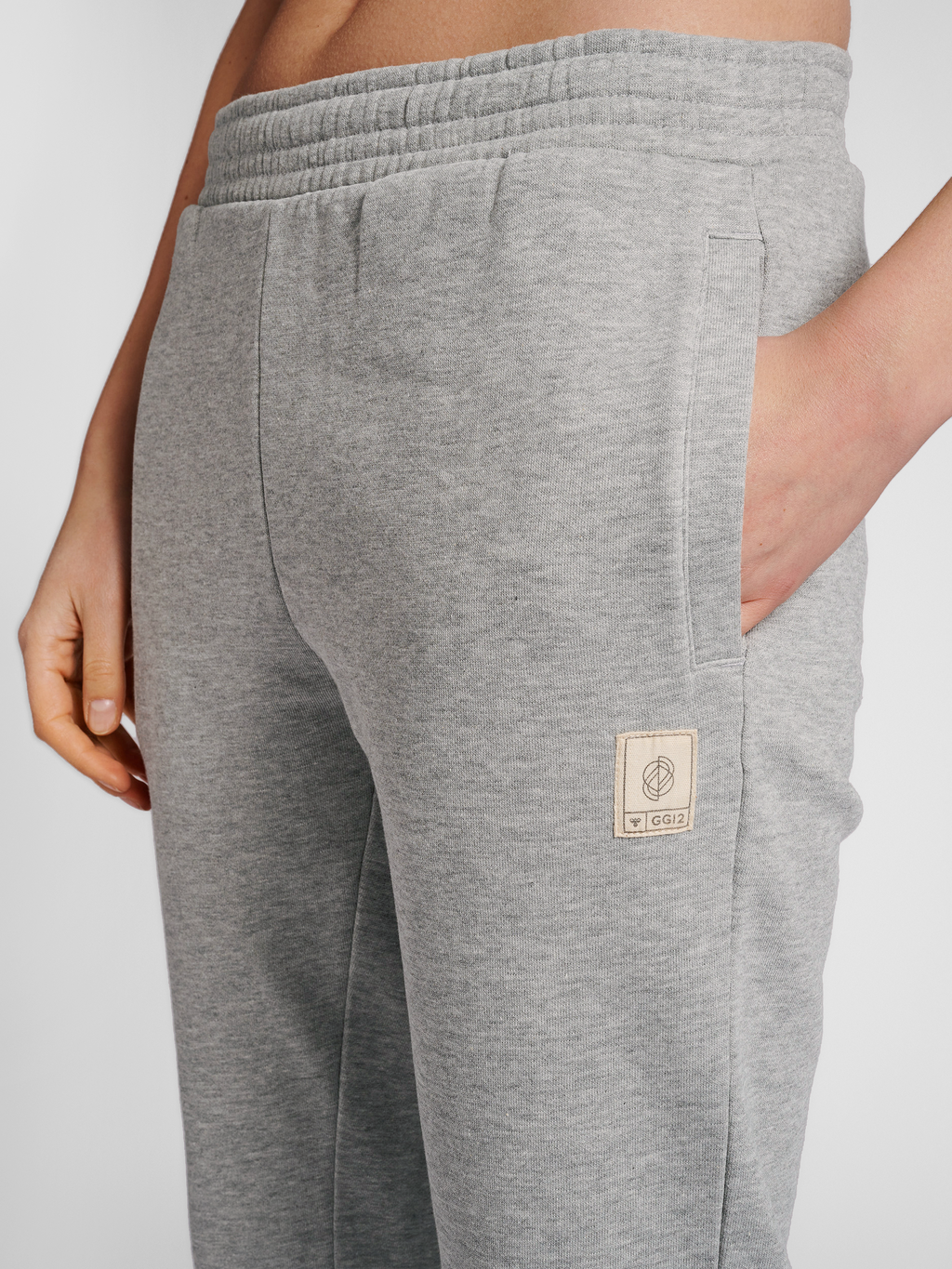 hmlGG12 SWEAT PANTS WOMAN