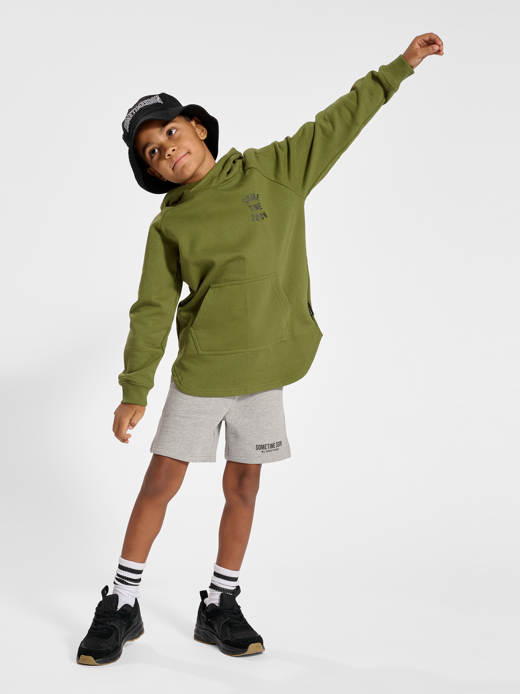 stsMONTEREY HOODIE