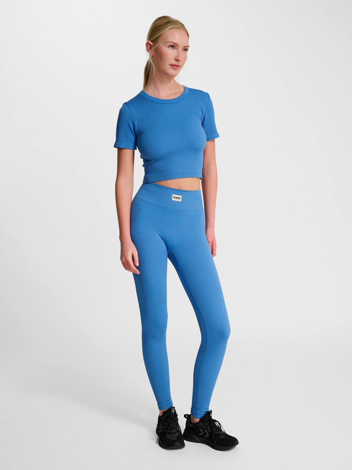 hmlPULSE SEAMLESS RIB W T-SHIRT S/S