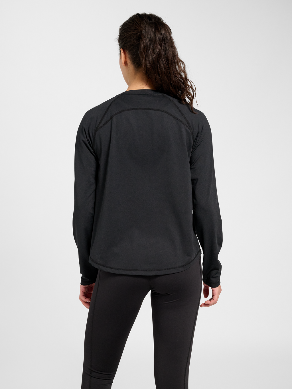 hmlVERA TECH T-SHIRT L/S