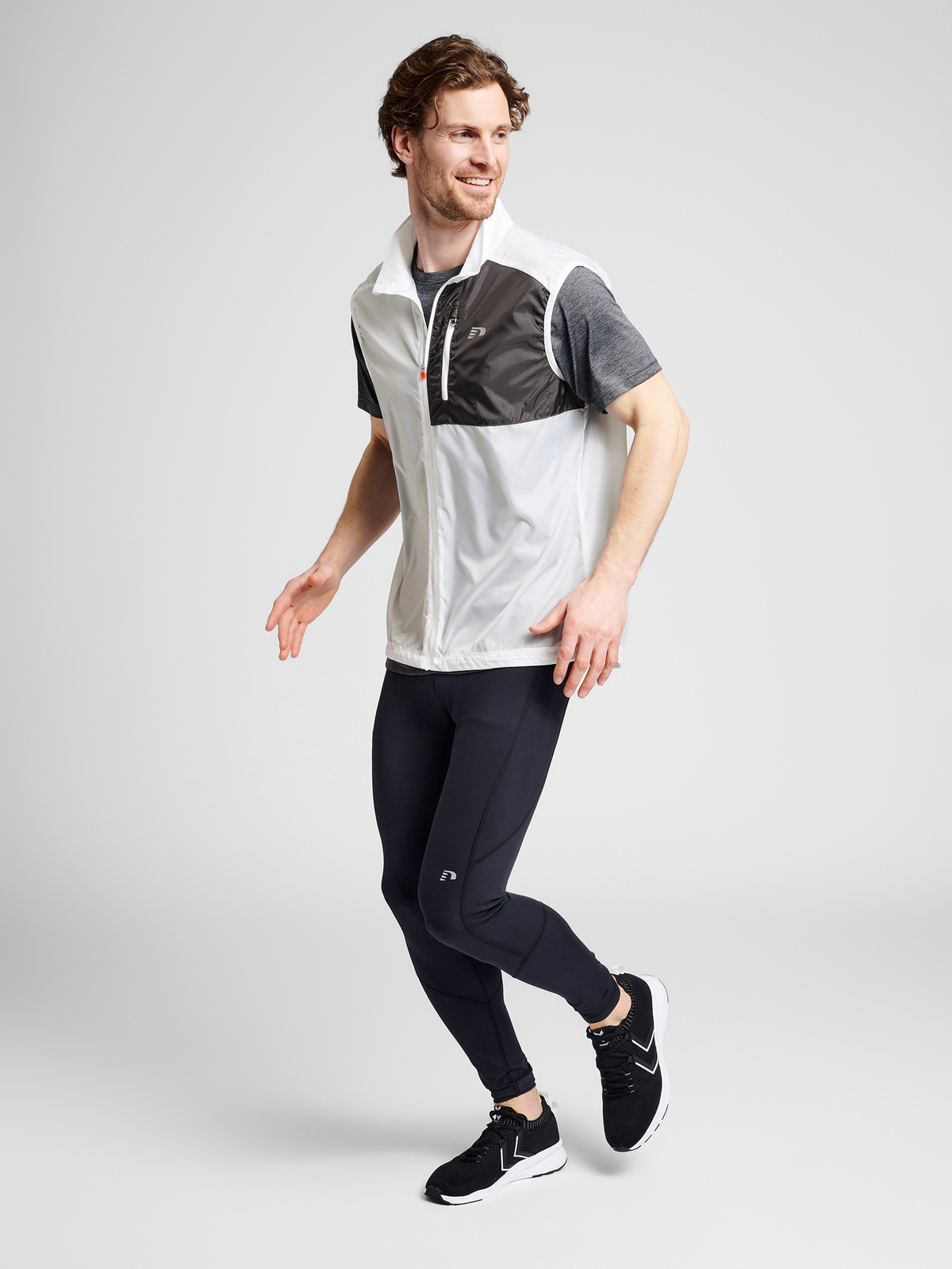 MEN PACKABLE TECH GILET