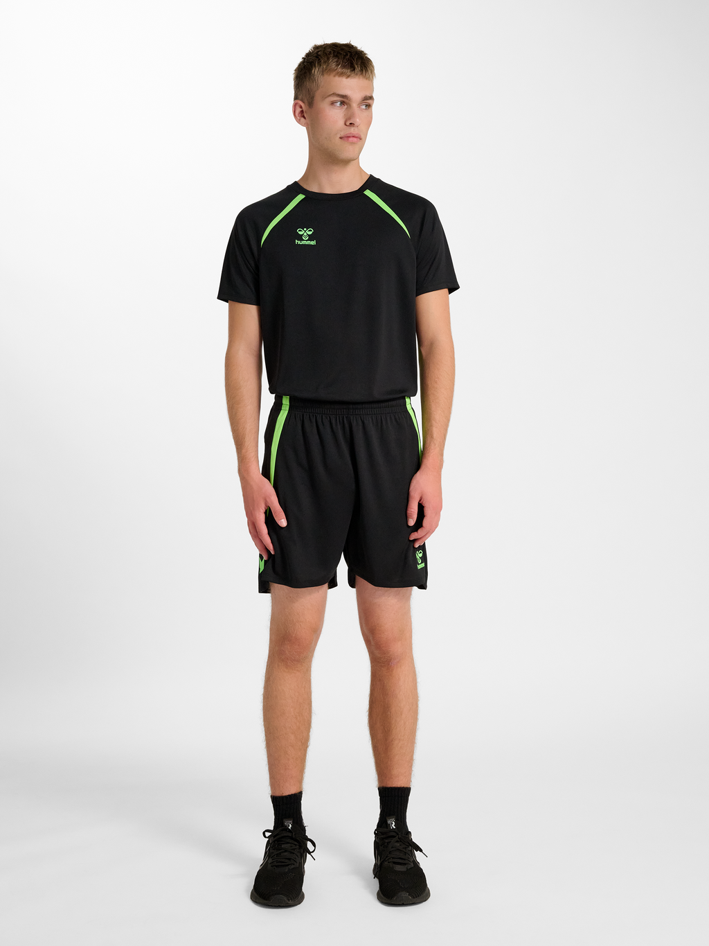 hmlLEAD 2.0 SHORTS