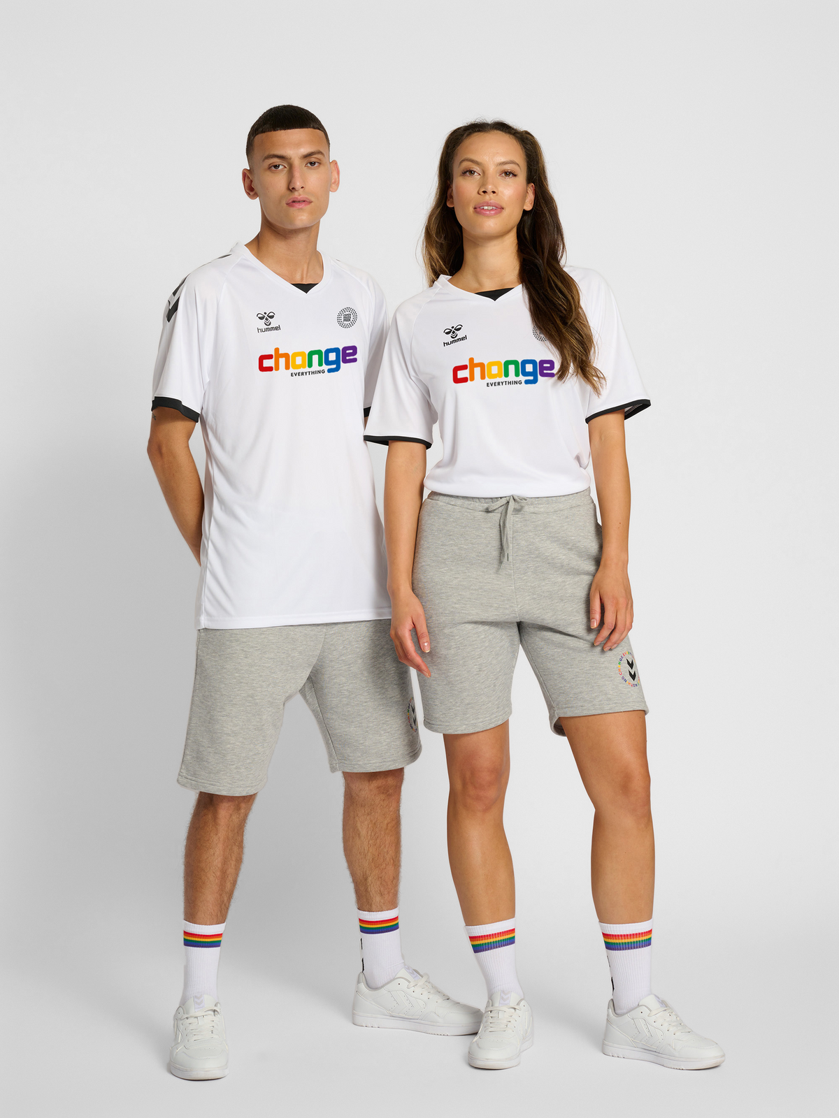 hmlCHANGE FOOTBALL JERSEY