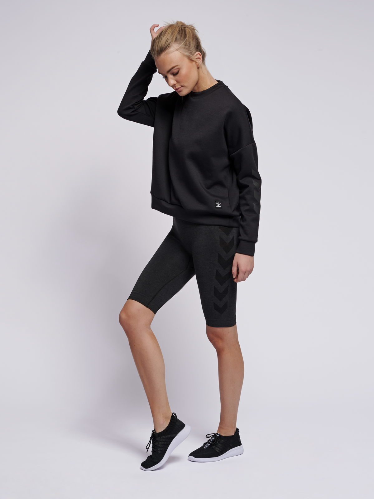 hmlESSI SWEATSHIRT