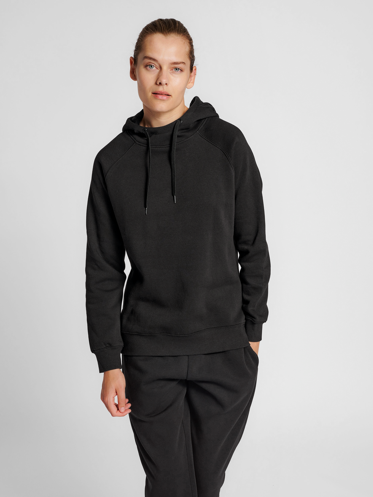 hmlRED CLASSIC HOODIE WOMAN