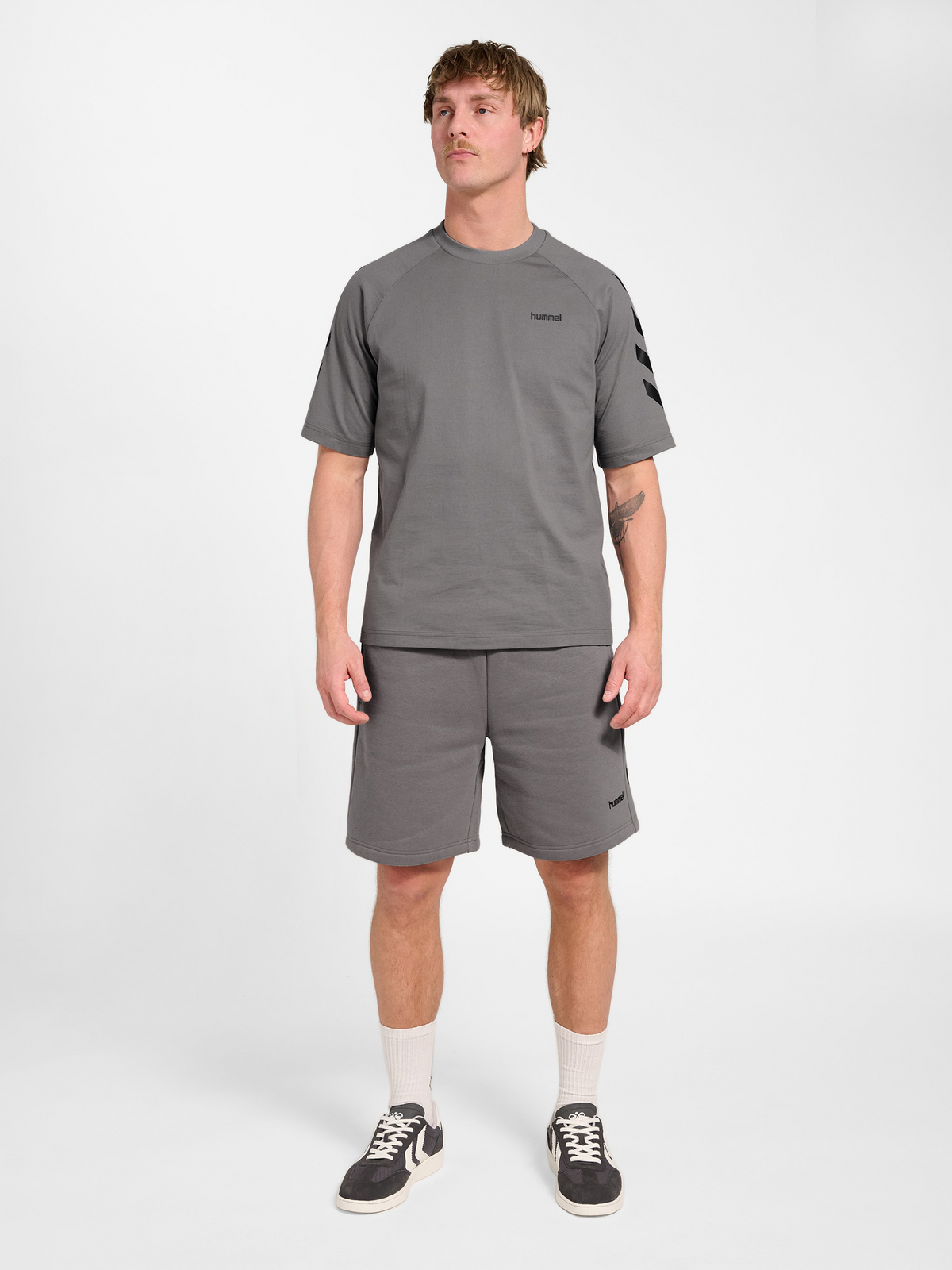 hmlKEEPER CHEVRON T-SHIRT S/S