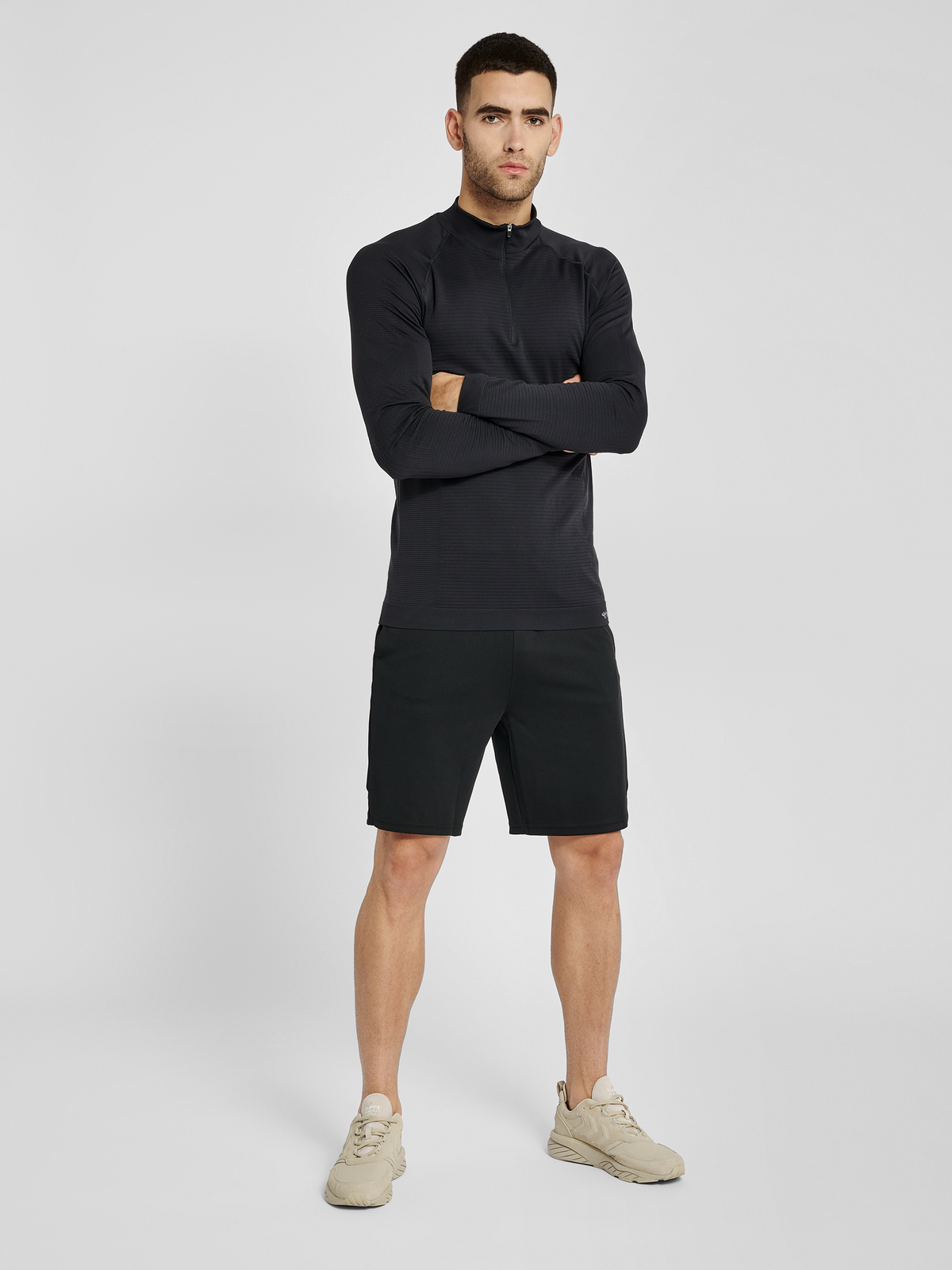 hmlSTROKE SEAMLESS HALF ZIP