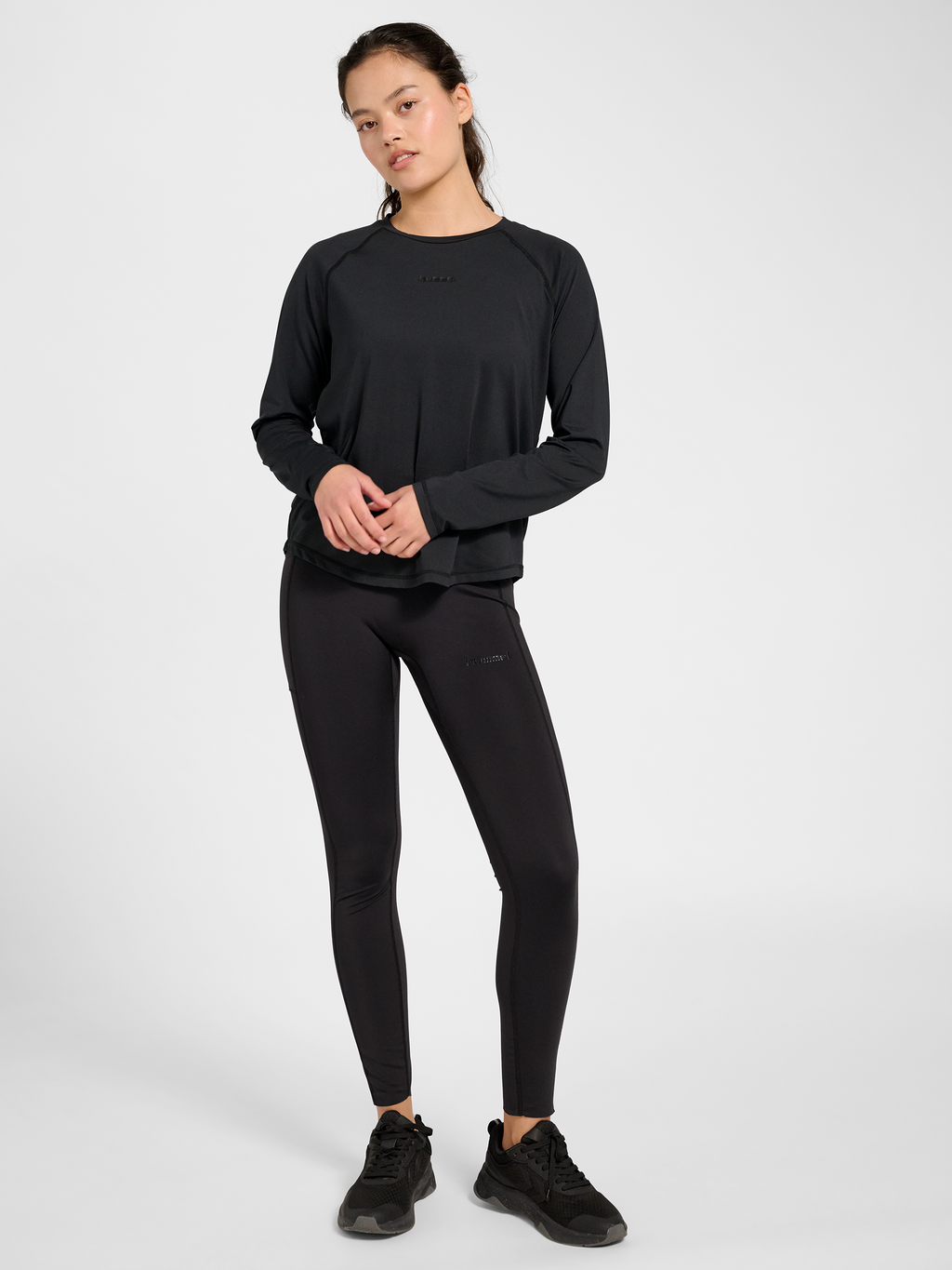 hmlVERA TECH T-SHIRT L/S