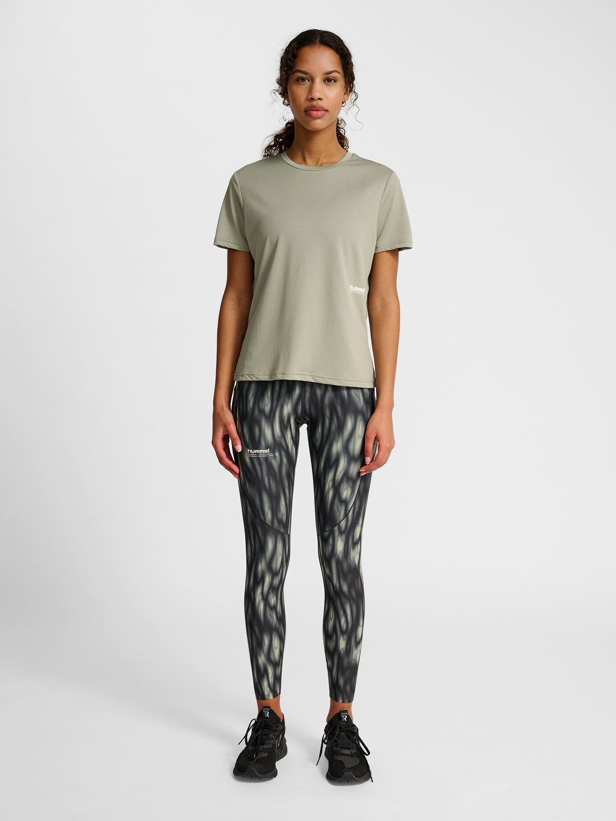 hmlPULSE WORKOUT W T-SHIRT S/S