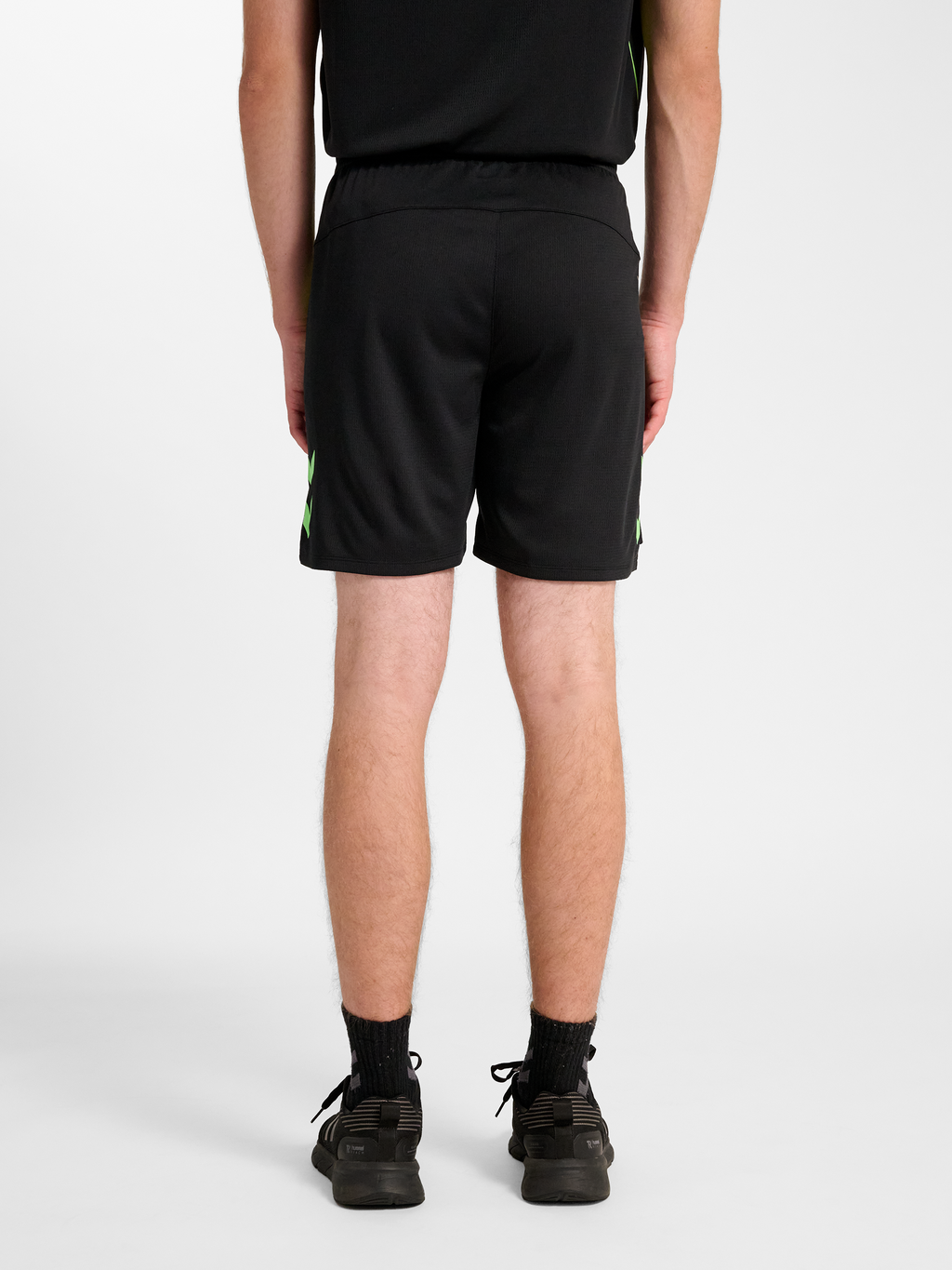 hmlLEAD 2.0 SHORTS