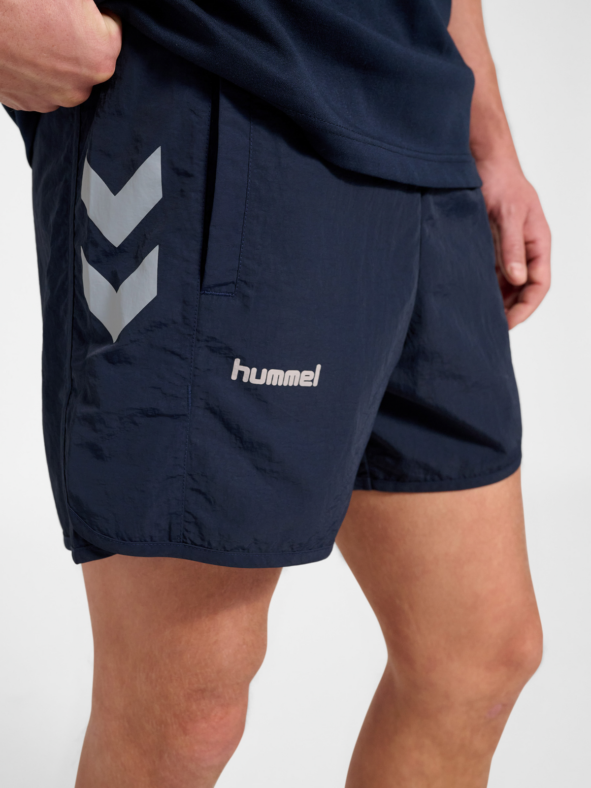 hmlWORLD 26 TRACK SHORTS