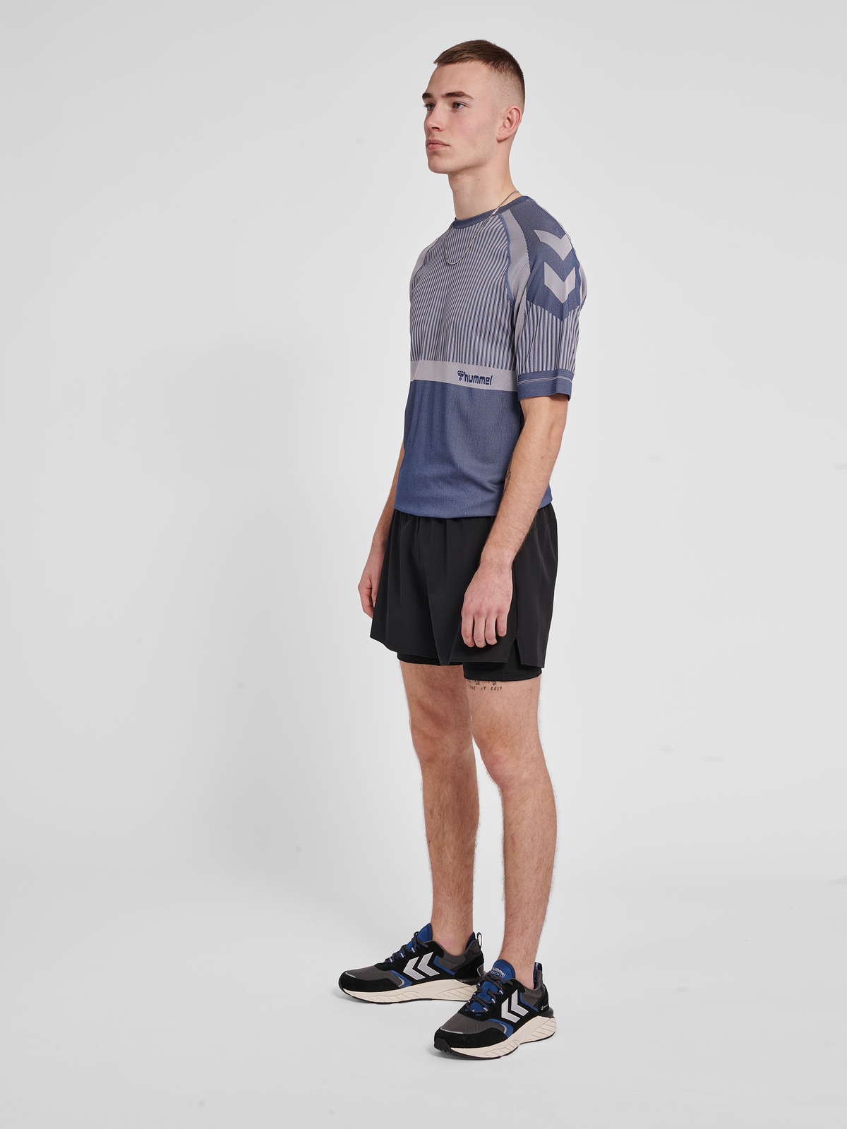 hmlMT UNIT SEAMLESS T-SHIRT