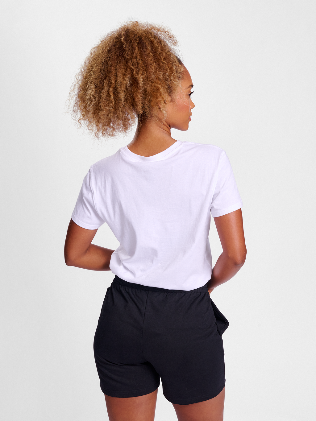 hmlGO 2.0 LOGO T-SHIRT S/S WOMAN