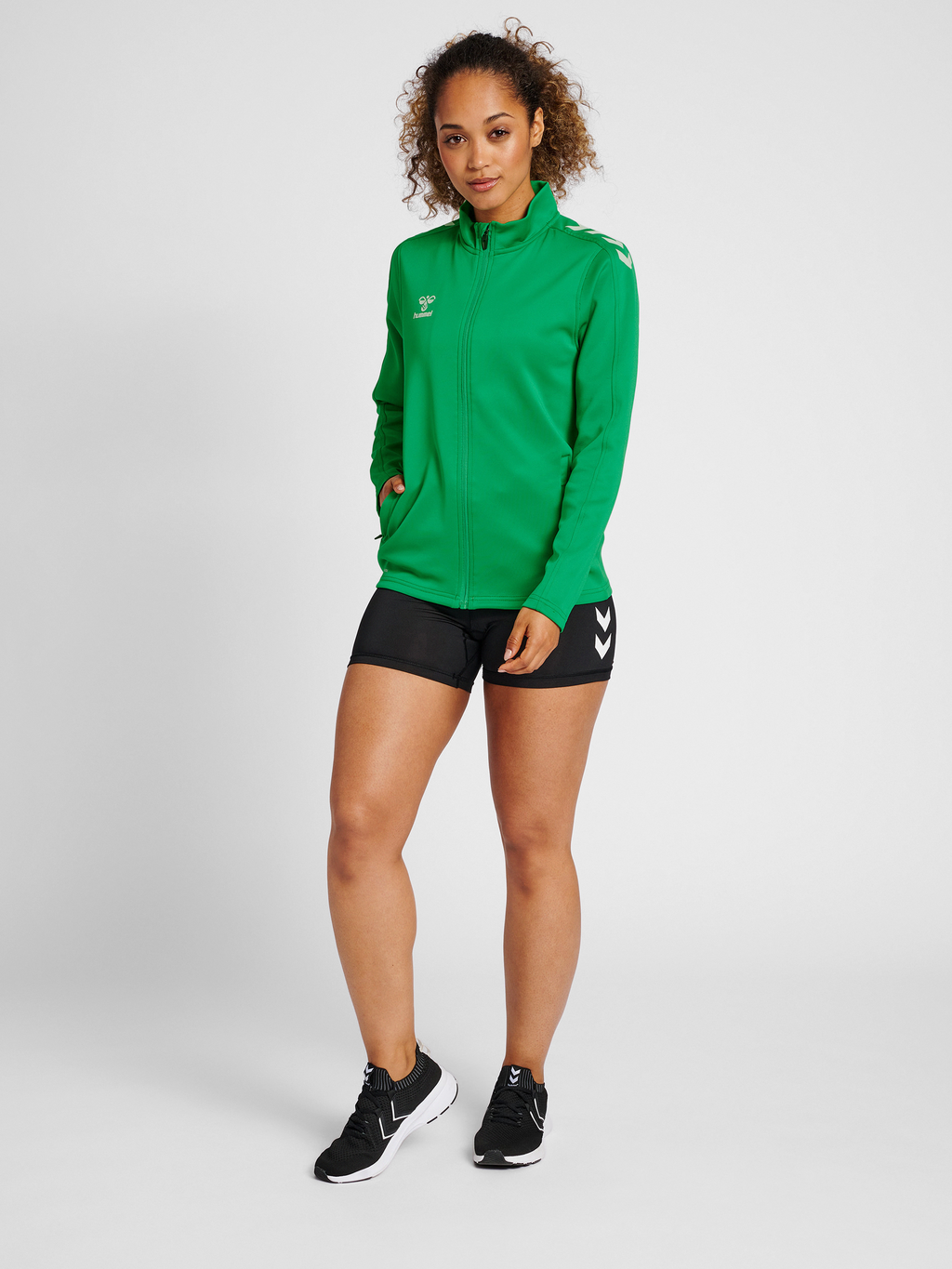hmlCORE XK POLY ZIP SWEAT WOMAN