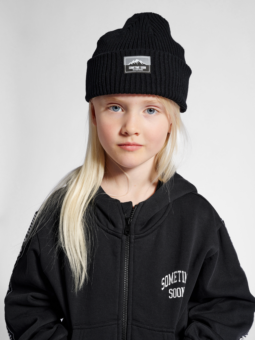 stsEVIE ZIP HOODIE