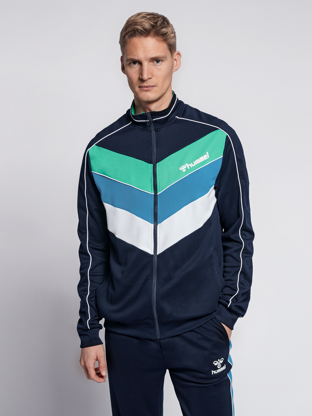 hmlLIAM ZIP JACKET
