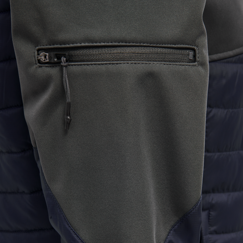 hmlNORTH HYBRID JACKET WOMAN
