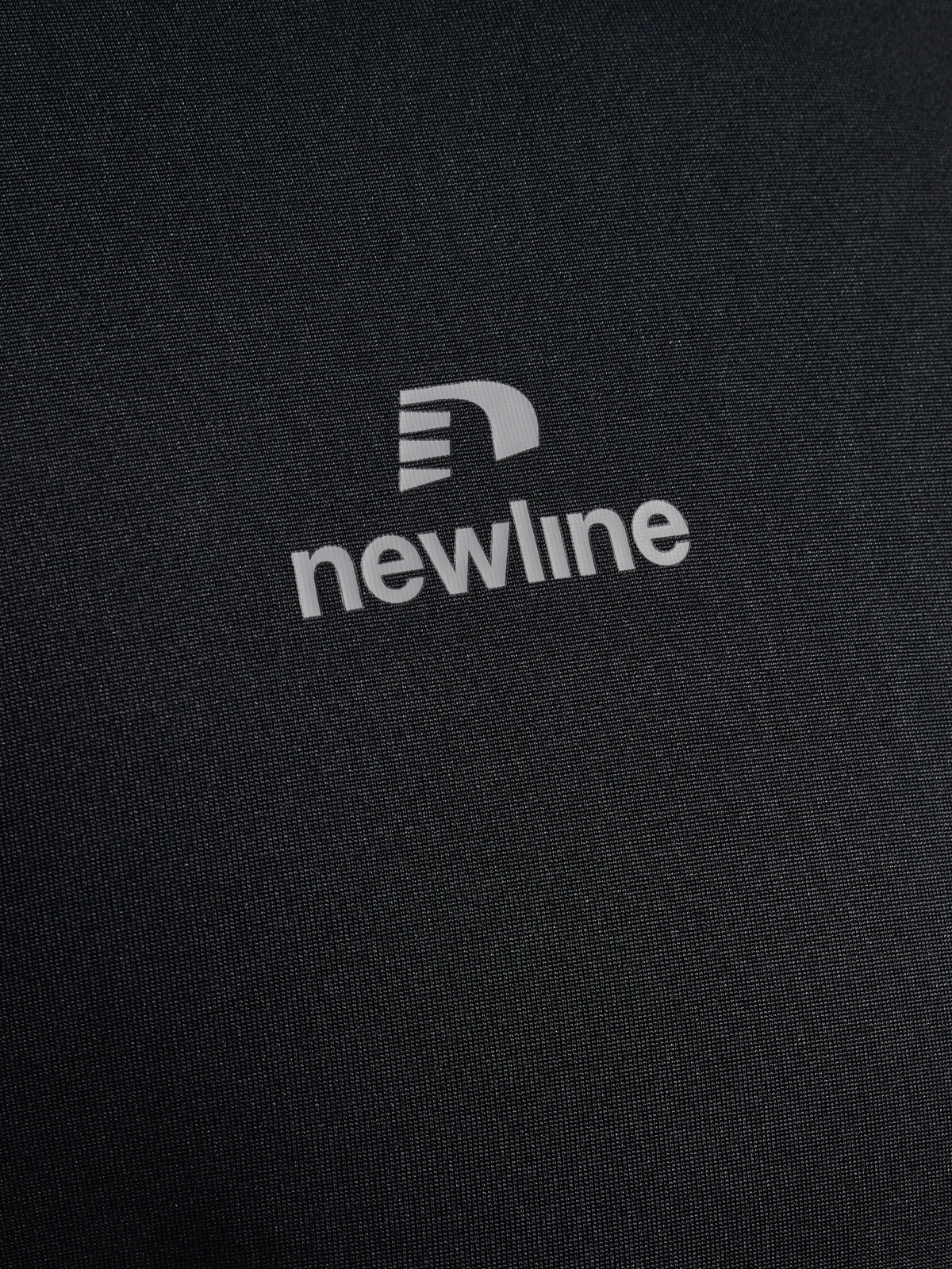nwlBEAT T-SHIRT L/S