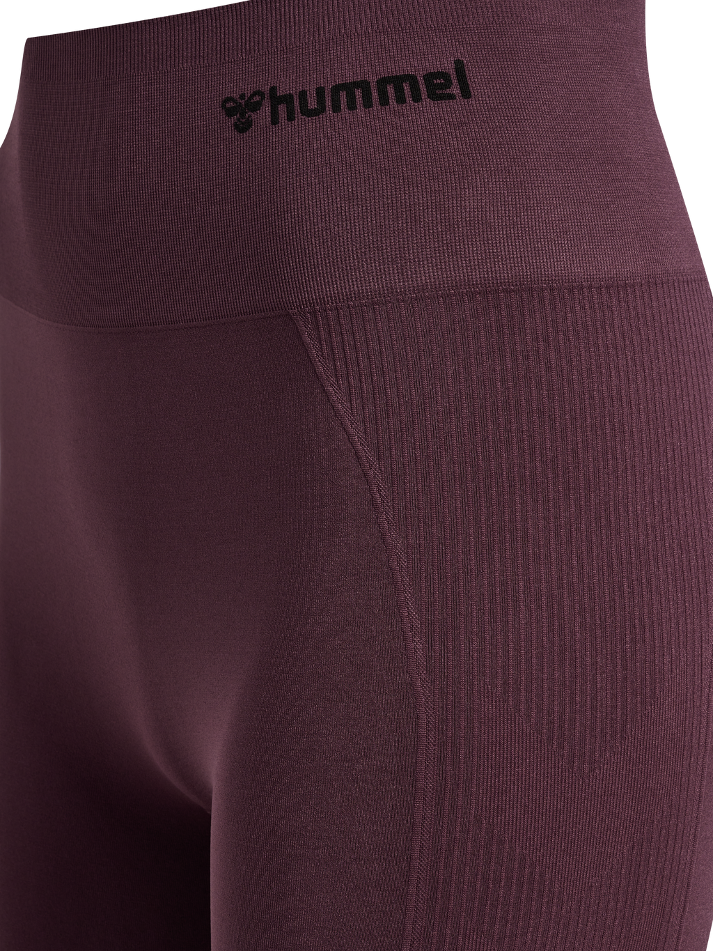 hmlTIF SEAMLESS SHORTS