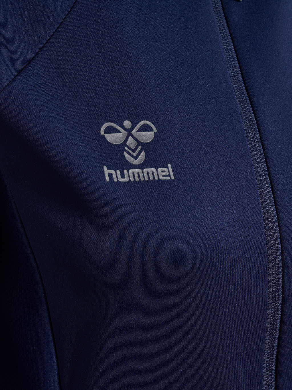 hmlCIMA 2.0 ZIP HOODIE WOMAN