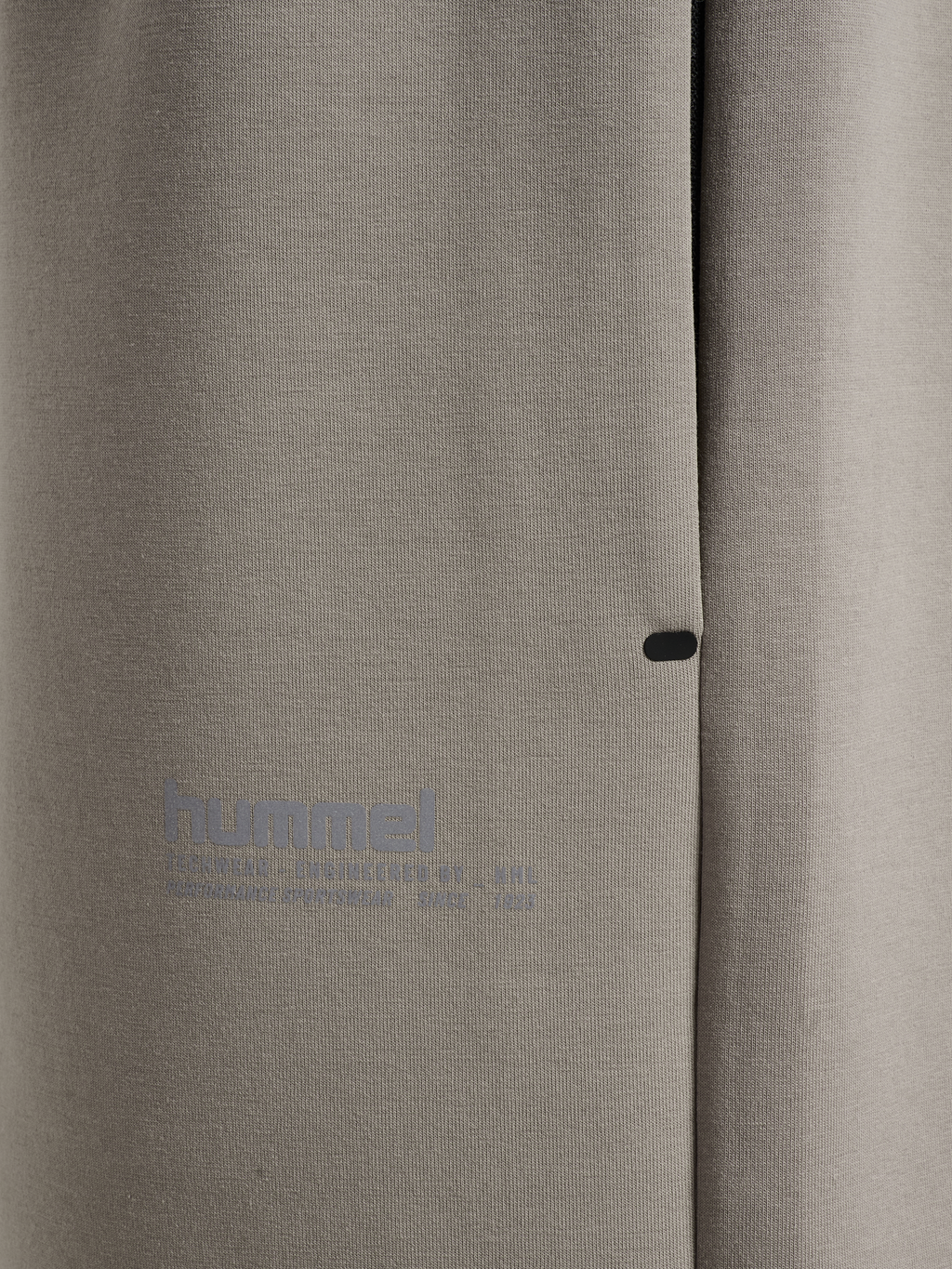 hmlTECH FLEECE SHORTS
