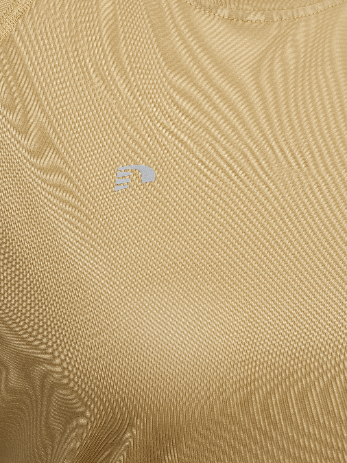 nwlBEAT W T-SHIRT