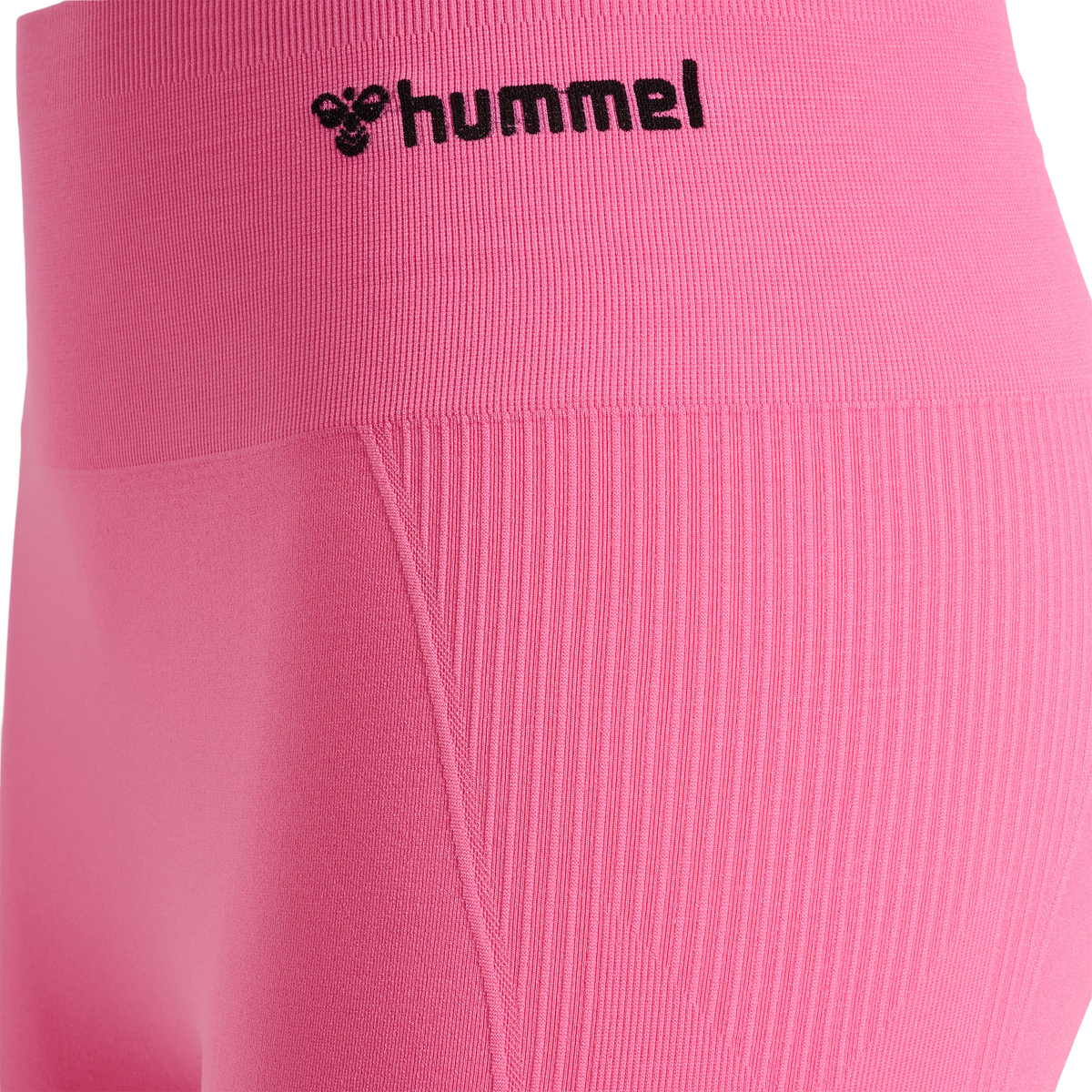 hmlTIF SEAMLESS SHORTS