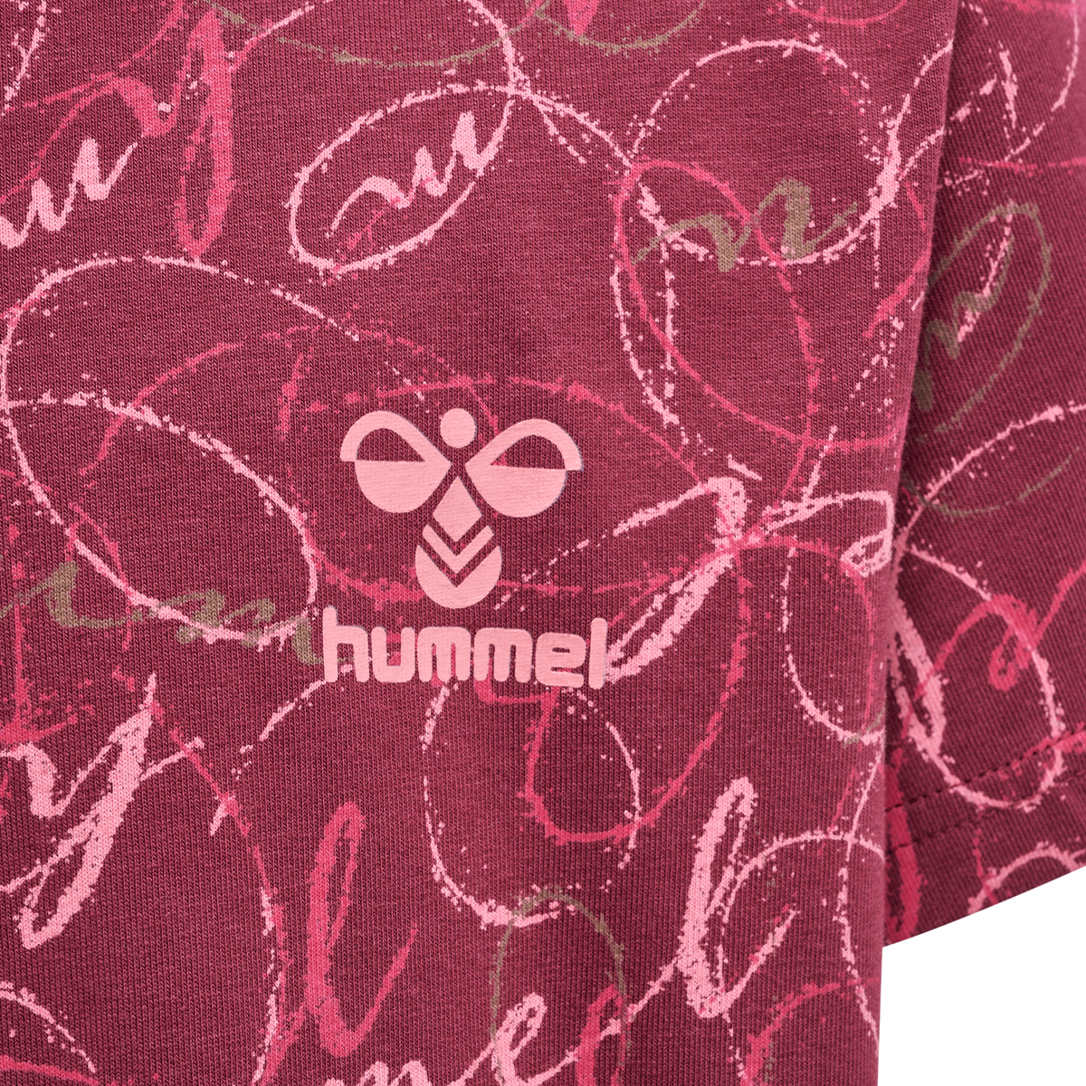 hmlMERRY T-SHIRT S/S